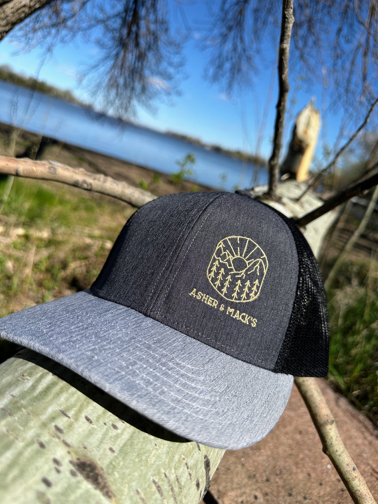 Everyday Nature Shield Hat